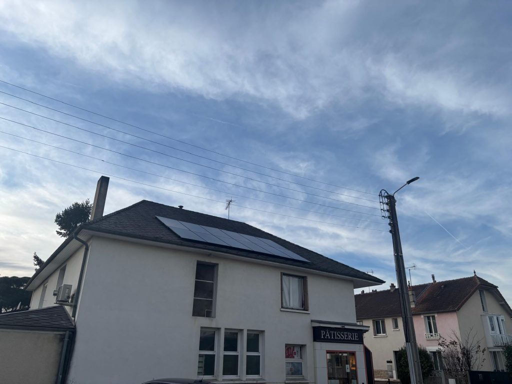 installation de 40 panneaux sur une boulangerie dans le 45